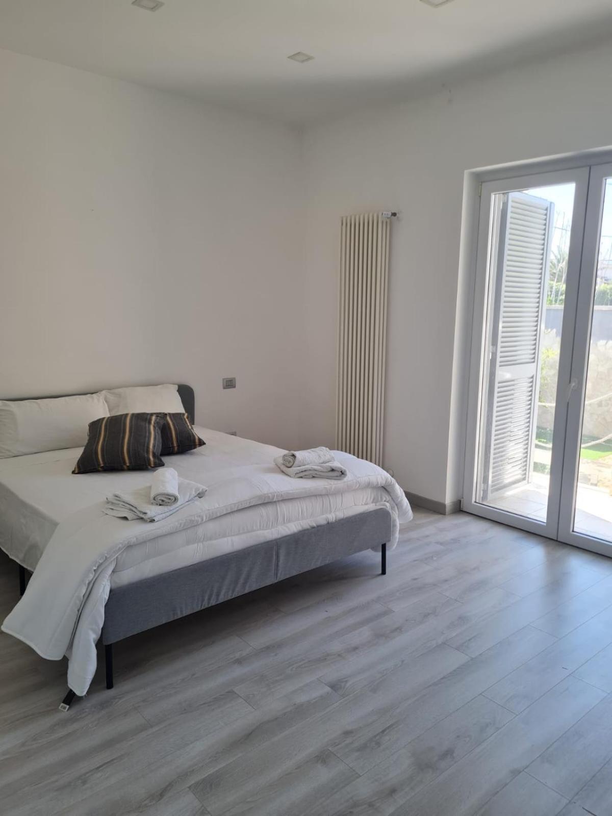 Casa Viky Hotel Bari Ngoại thất bức ảnh